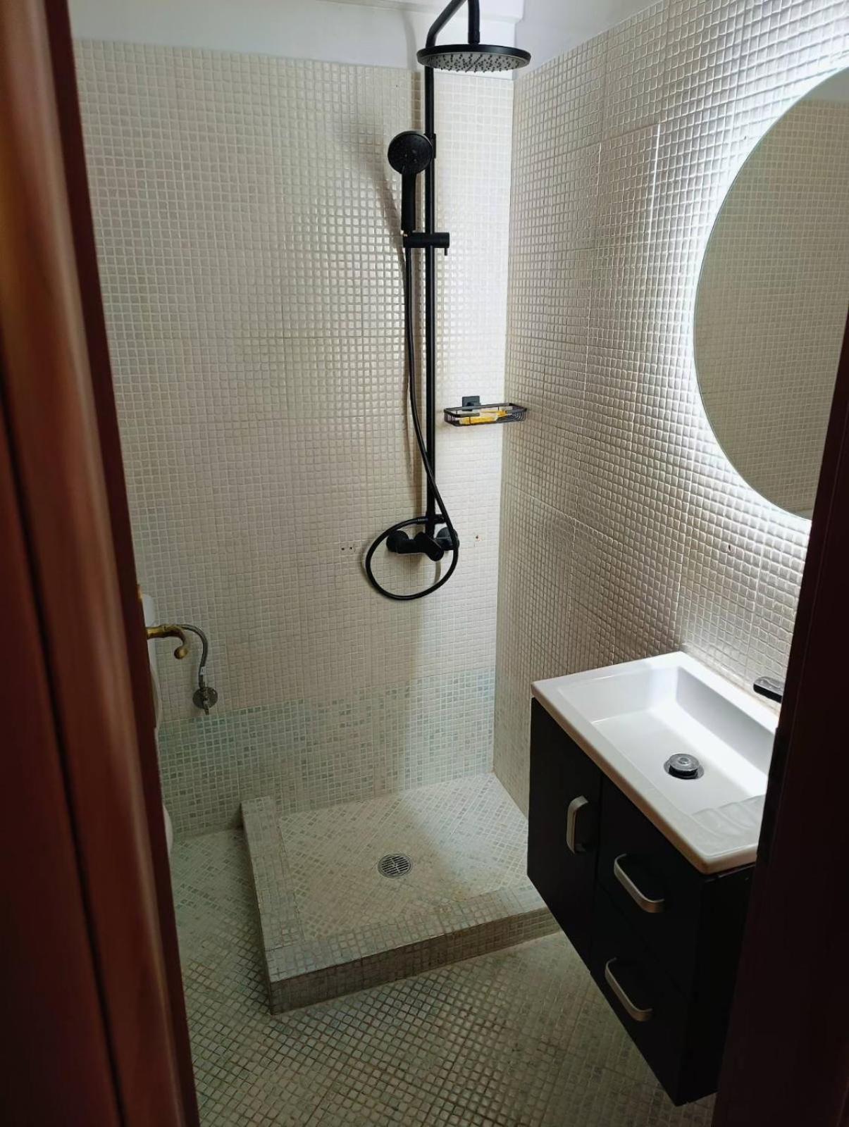 Aiolos Glyfada Super Lux Mini Apartment เอเธนส์ ภายนอก รูปภาพ