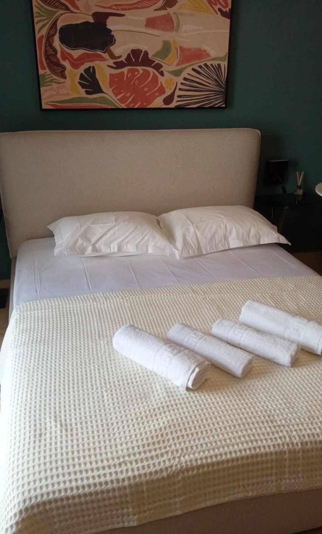 Aiolos Glyfada Super Lux Mini Apartment เอเธนส์ ภายนอก รูปภาพ