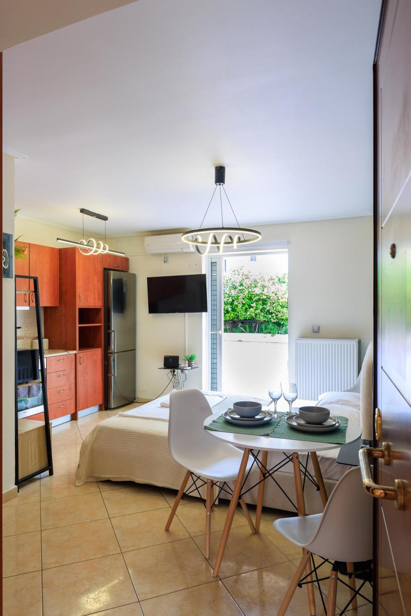 Aiolos Glyfada Super Lux Mini Apartment เอเธนส์ ภายนอก รูปภาพ